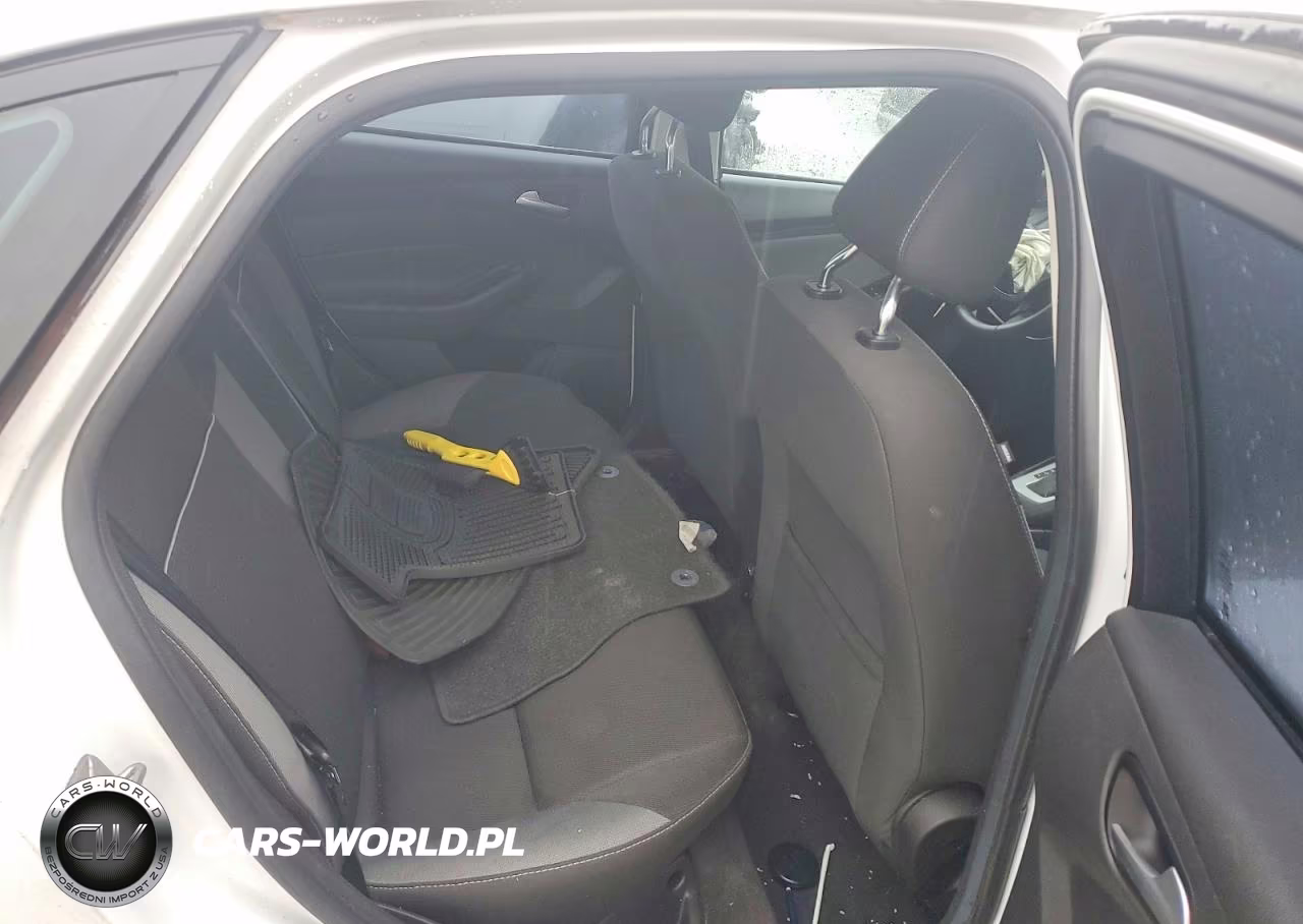 2012 Ford Focus Se VIN:1FAHP3F29CL284018 - 10