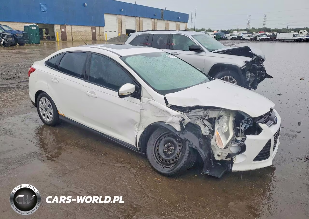 2012 Ford Focus Se VIN:1FAHP3F29CL284018 - 4