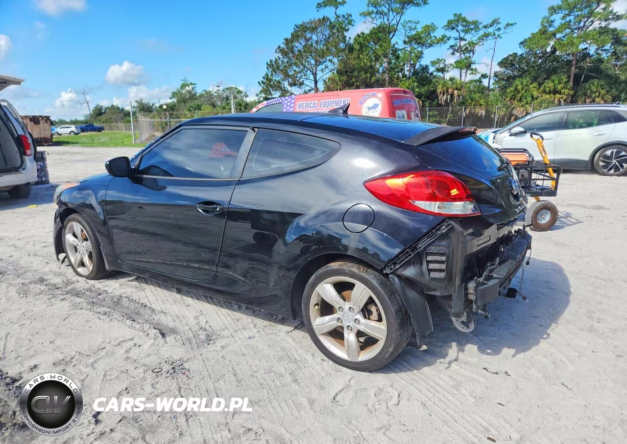 2012 Hyundai Veloster Base VIN:KMHTC6AD2CU082251 - 2