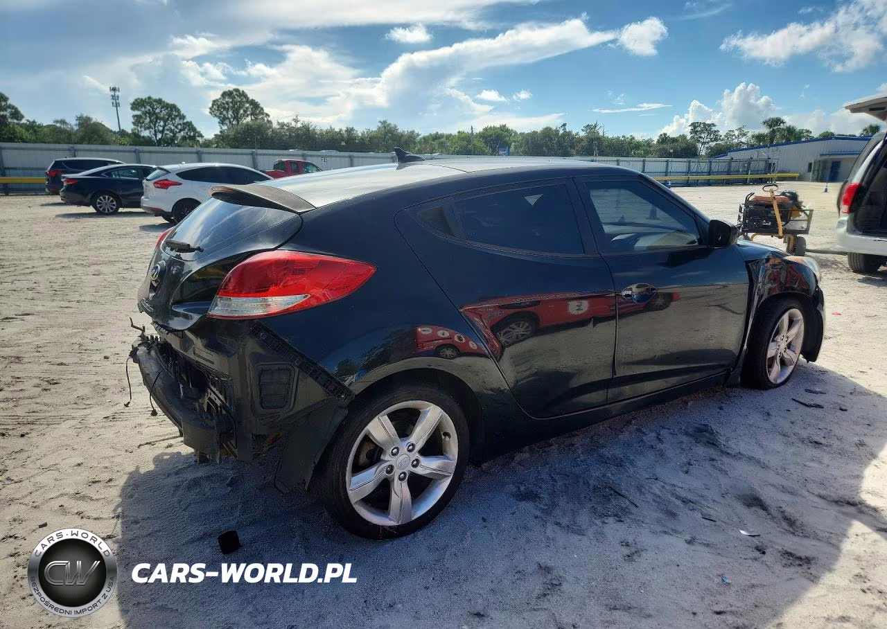2012 Hyundai Veloster Base VIN:KMHTC6AD2CU082251 - 3
