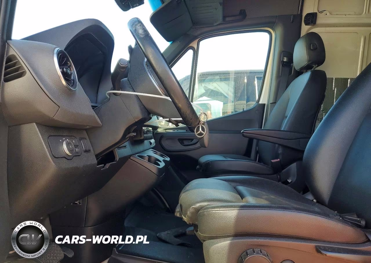 2023 Mercedes Benz Sprinter 2500 Delivery Van VIN:W1Y4NDVY0PT123472 - 7