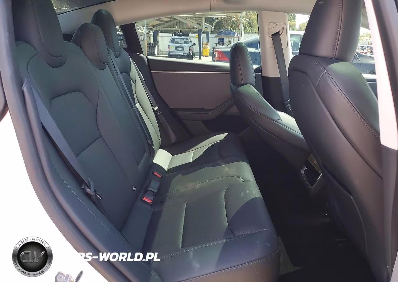 2024 Tesla Model 3 VIN:5YJ3E1EA8RF833985 - 10