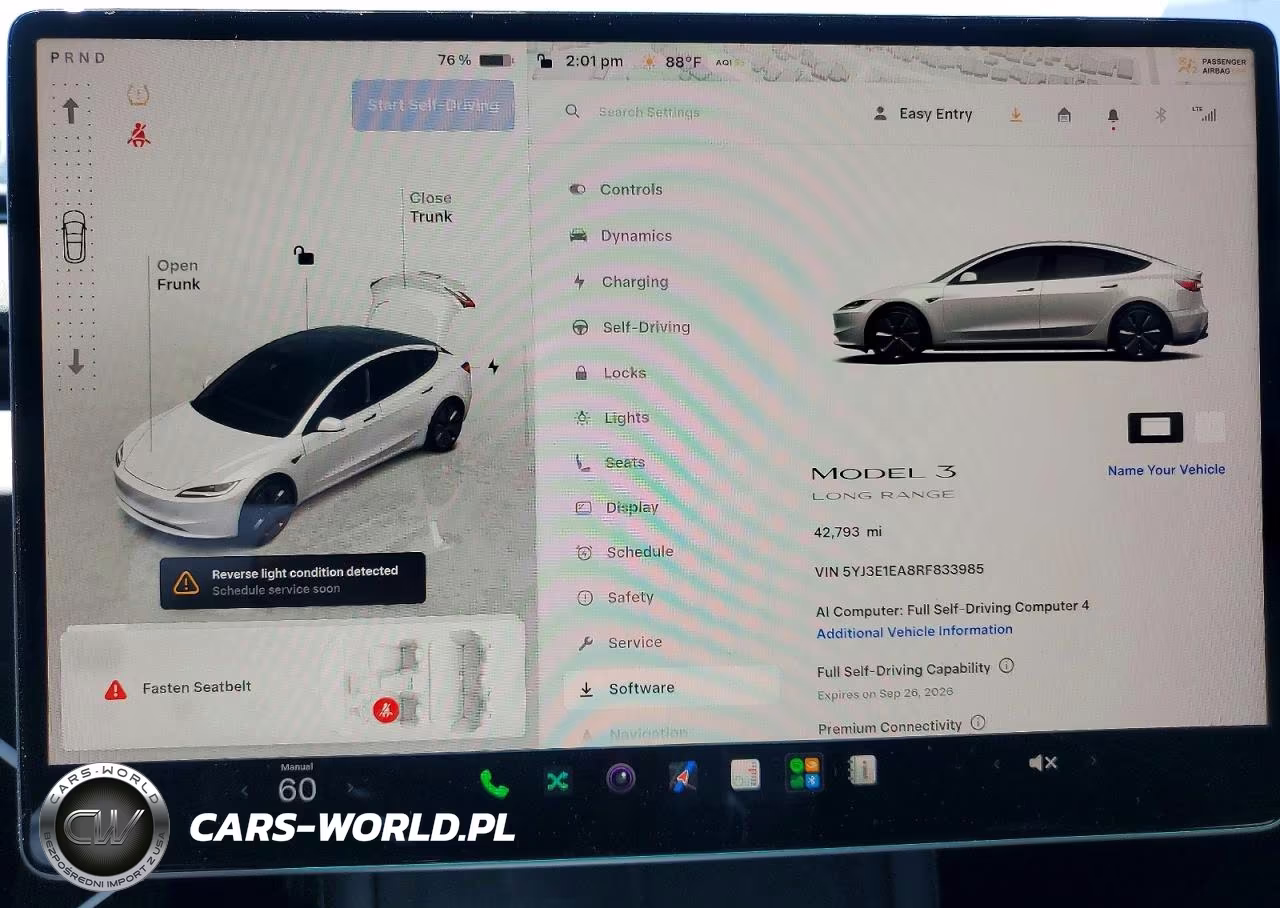 2024 Tesla Model 3 VIN:5YJ3E1EA8RF833985 - 9
