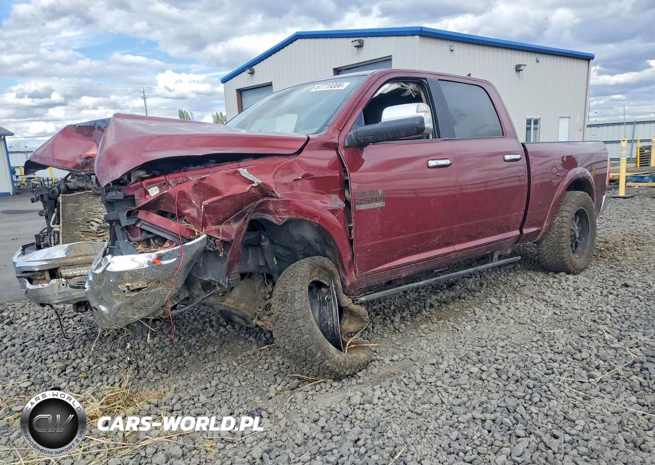 2017 Ram 2500 Laramie VIN:3C6UR5FL9HG772632 - 1