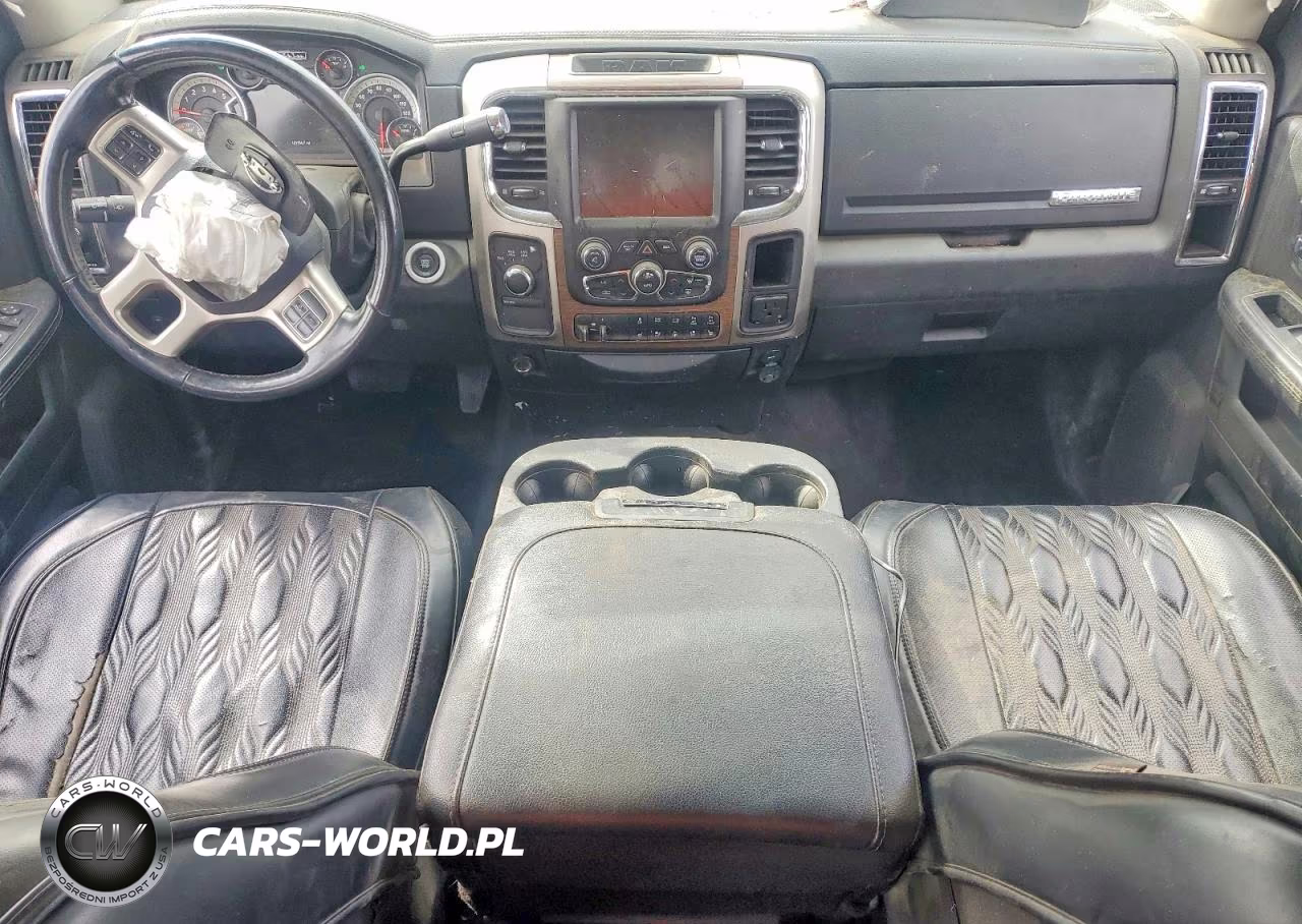2017 Ram 2500 Laramie VIN:3C6UR5FL9HG772632 - 8