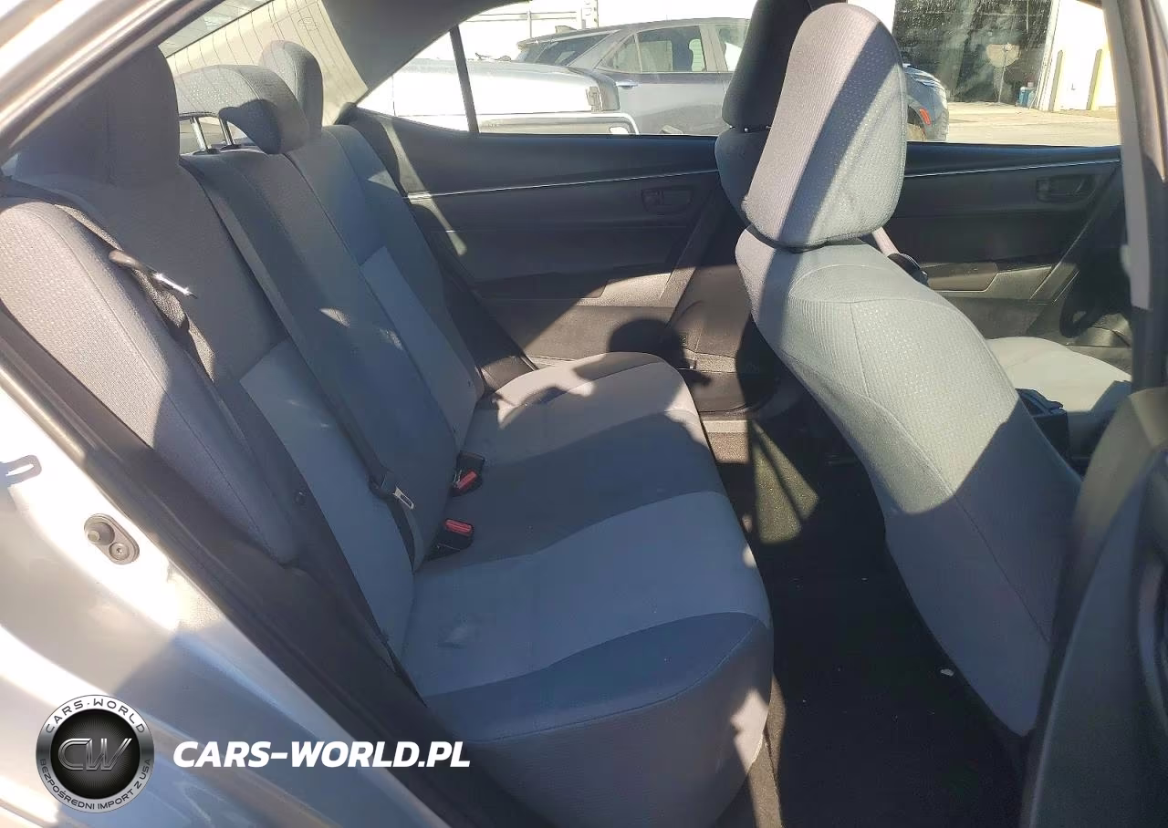 2015 Toyota Corolla L VIN:5YFBURHE8FP339346 - 10