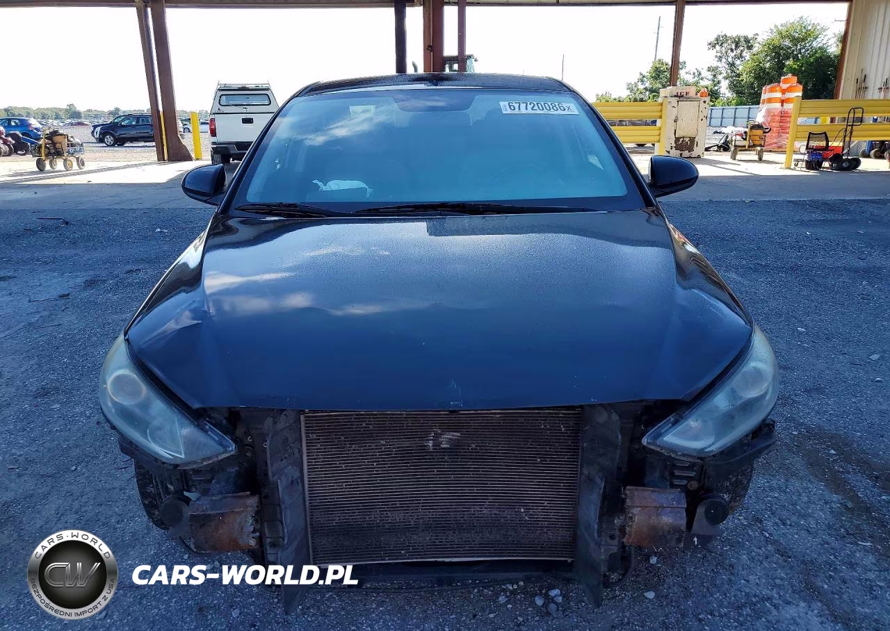 2018 Hyundai Elantra Sel VIN:5NPD84LF1JH303455 - 5