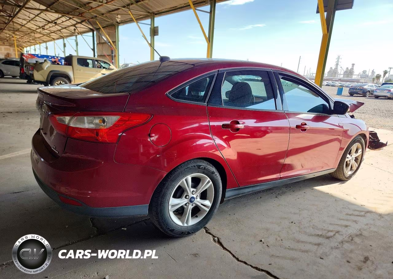 2014 Ford Focus Se VIN:1FADP3F29EL461622 - 3
