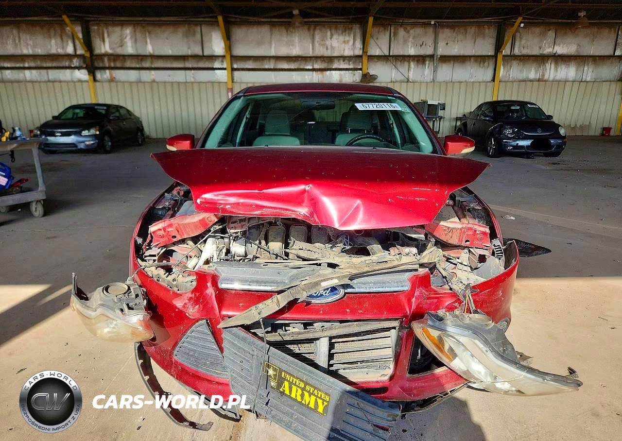 2014 Ford Focus Se VIN:1FADP3F29EL461622 - 5