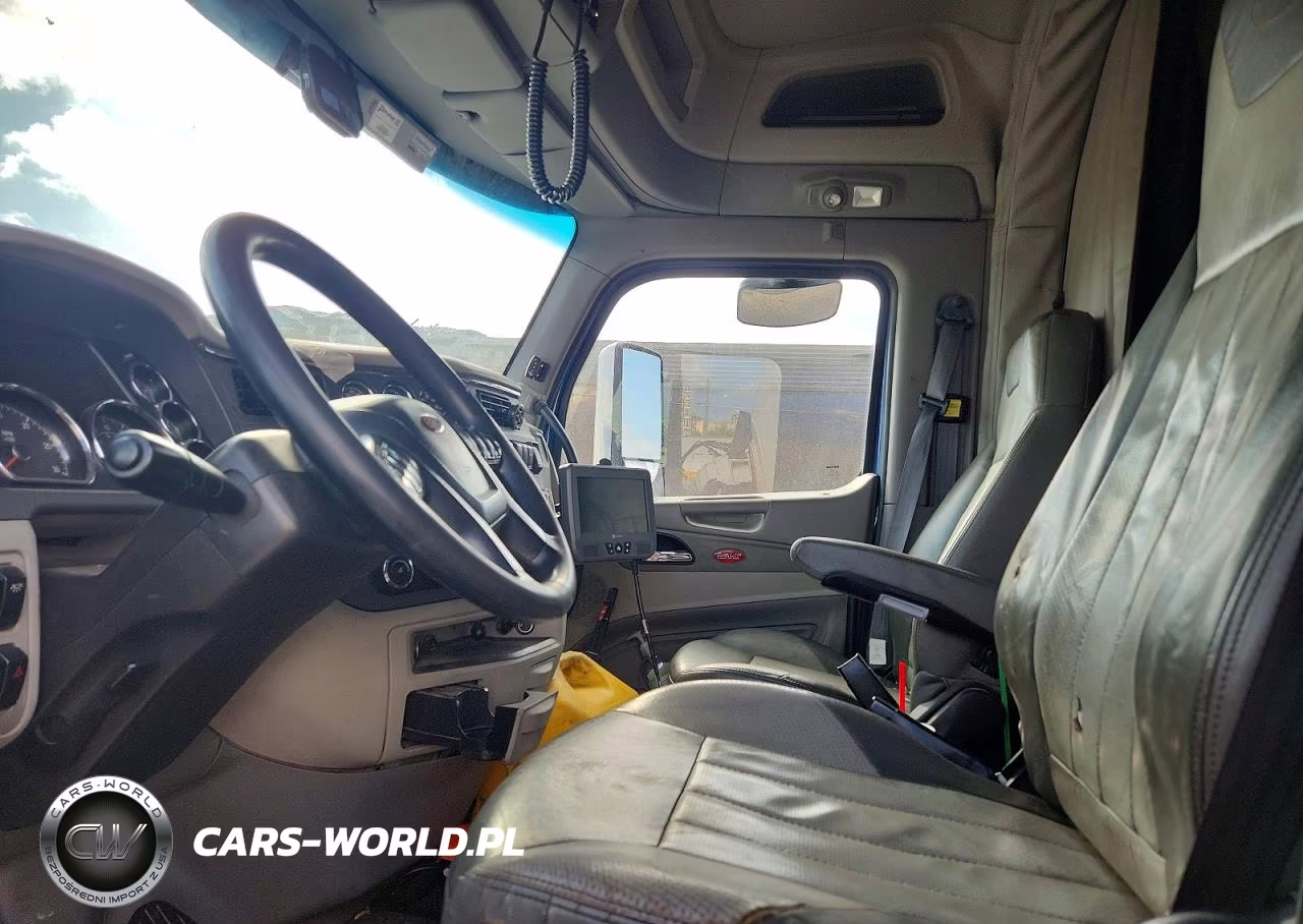 2020 Peterbilt 579 Semi Truck VIN:1XPBDP9X8LD656402 - 7