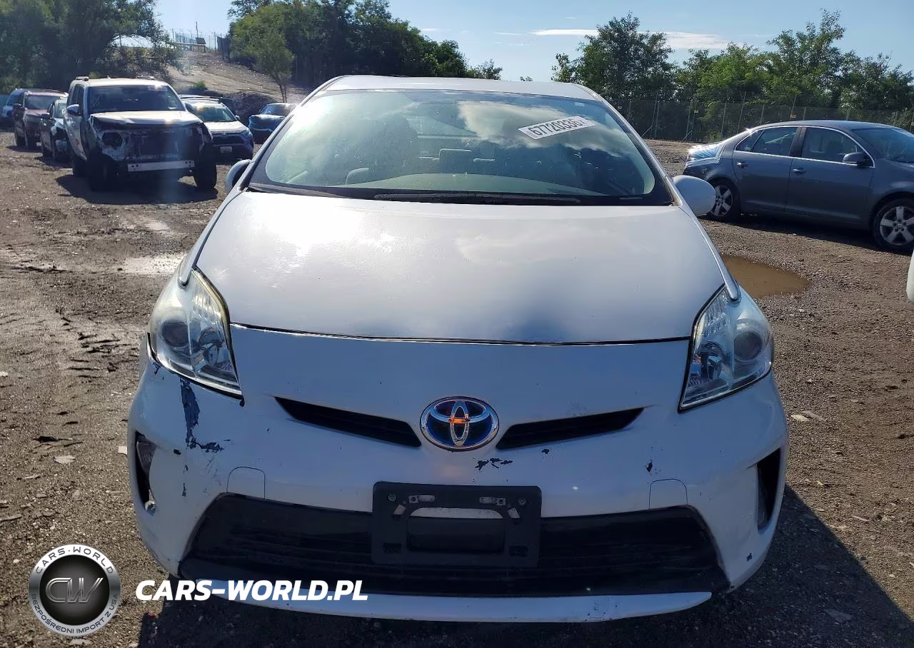 2013 Toyota Prius Two VIN:JTDKN3DU2D5651065 - 5