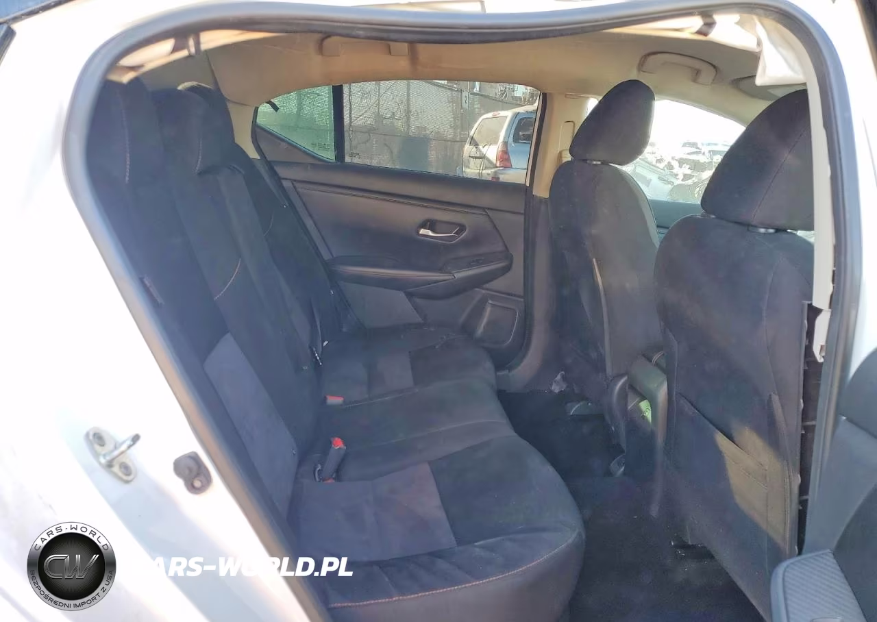 2021 Nissan Sentra Sr VIN:3N1AB8DV0MY217744 - 10