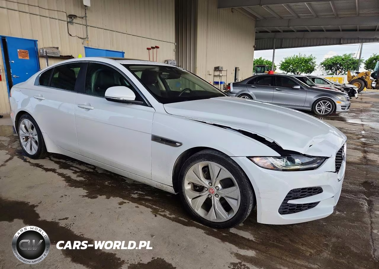 2020 Jaguar Xe S VIN:SAJAE4FX9LCP62815 - 4