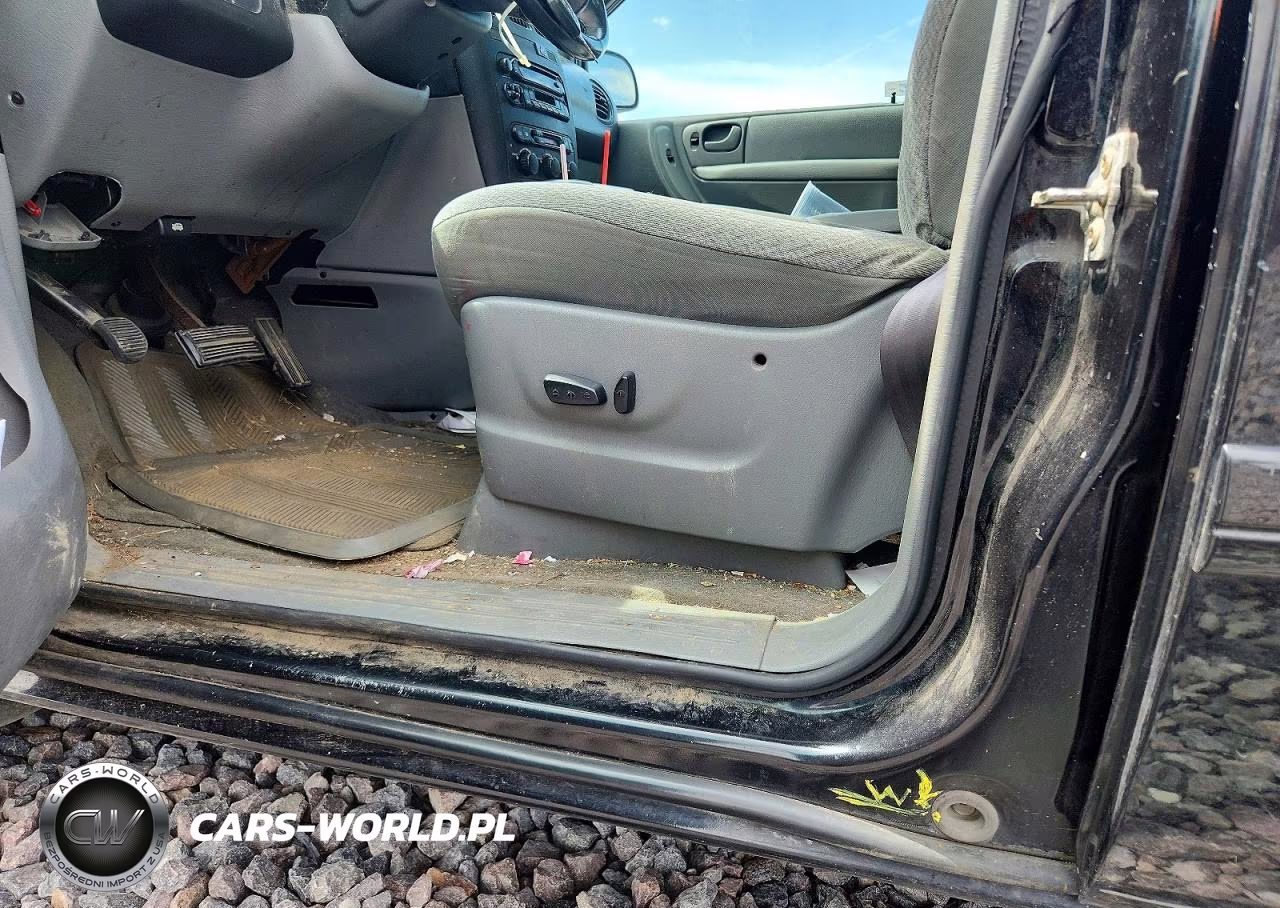 2004 Dodge Grand Caravan Sxt VIN:2D4GP44L54R542117 - 12