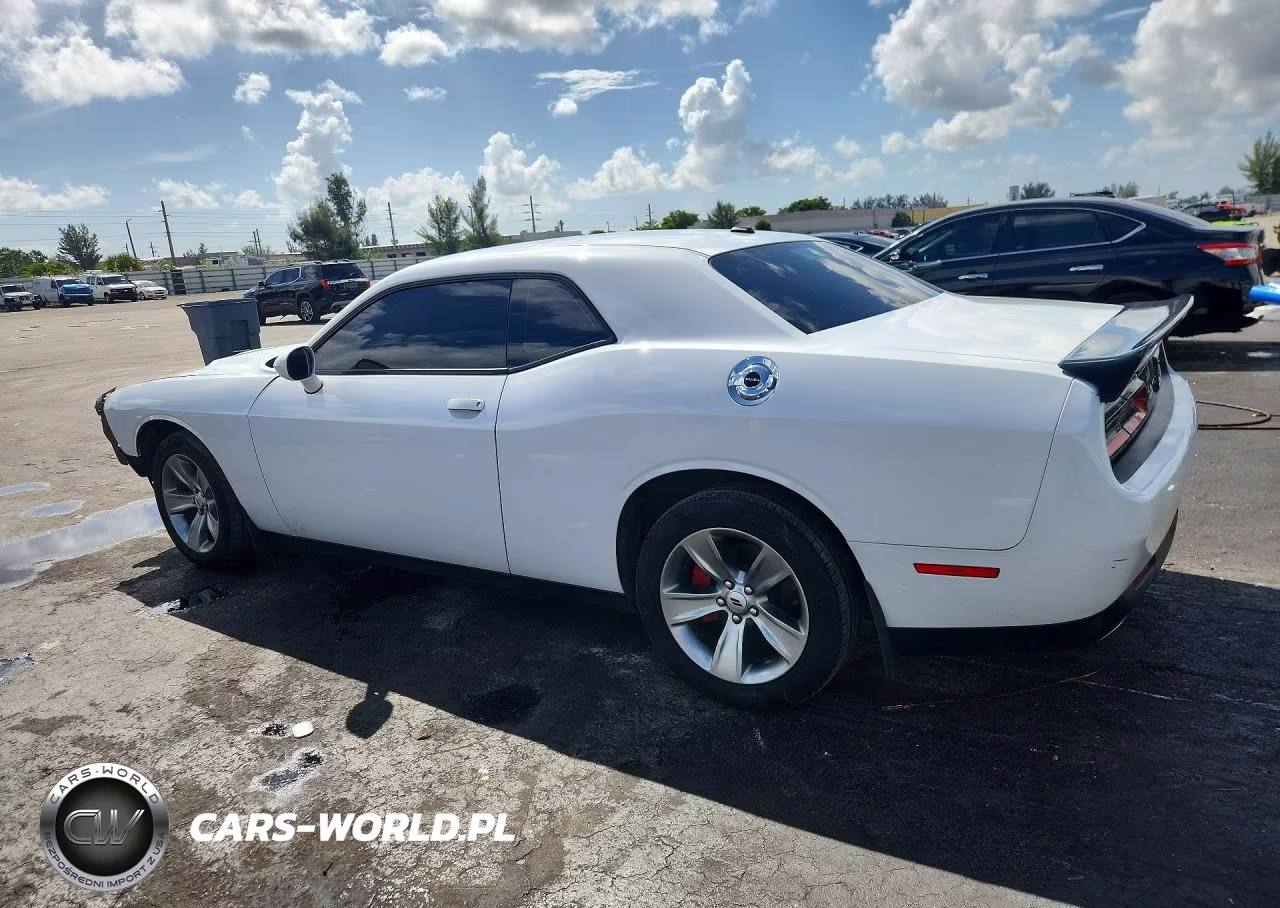 2015 Dodge Challenger Sxt VIN:2C3CDZAG4FH834749 - 2