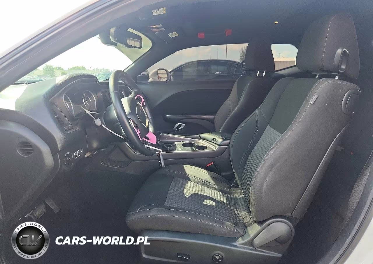 2015 Dodge Challenger Sxt VIN:2C3CDZAG4FH834749 - 7