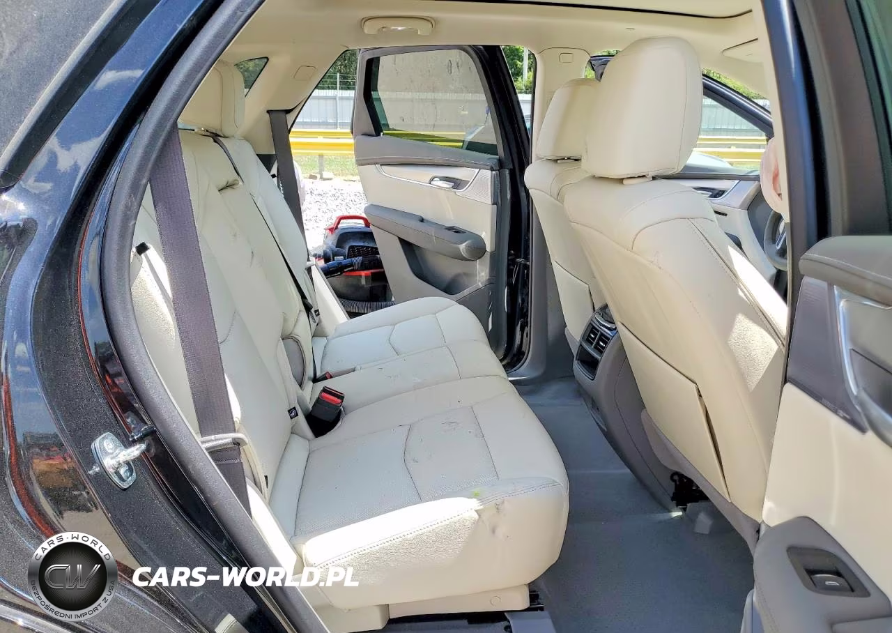 2026 Cadillac Xt5 Premium Luxury VIN:1GYKNCRS3TZ111068 - 10