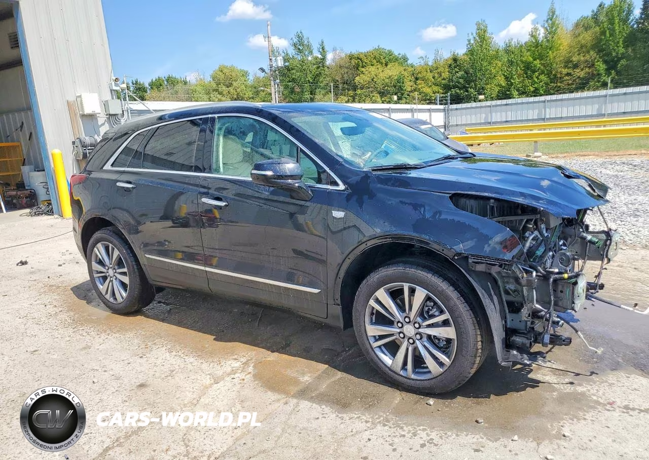 2026 Cadillac Xt5 Premium Luxury VIN:1GYKNCRS3TZ111068 - 4