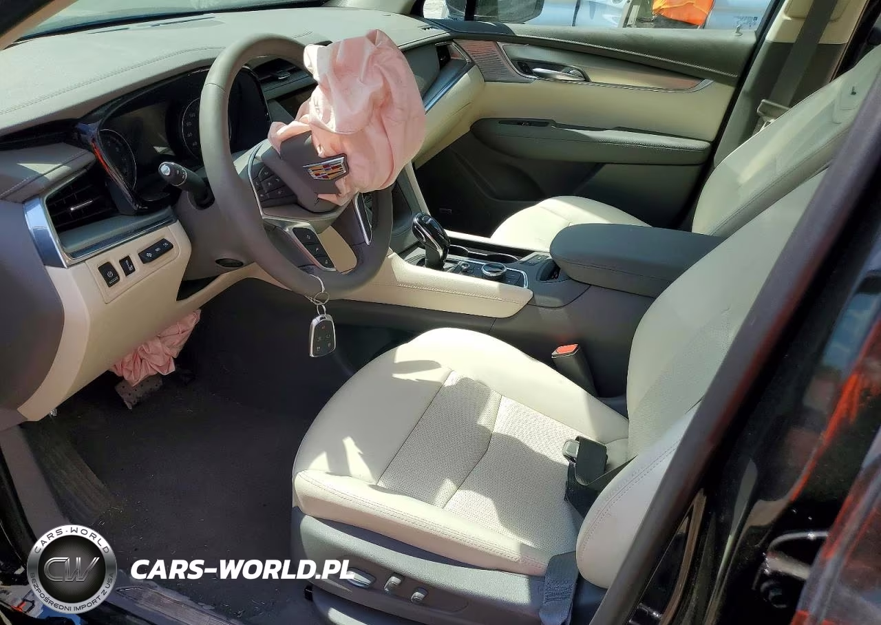2026 Cadillac Xt5 Premium Luxury VIN:1GYKNCRS3TZ111068 - 7