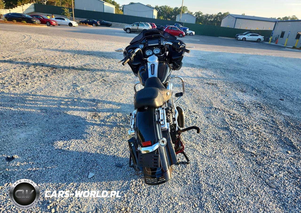 2016 Harley-Davidson Fltrxs Road Glide Special VIN:1HD1KTM19GB691268 - 4