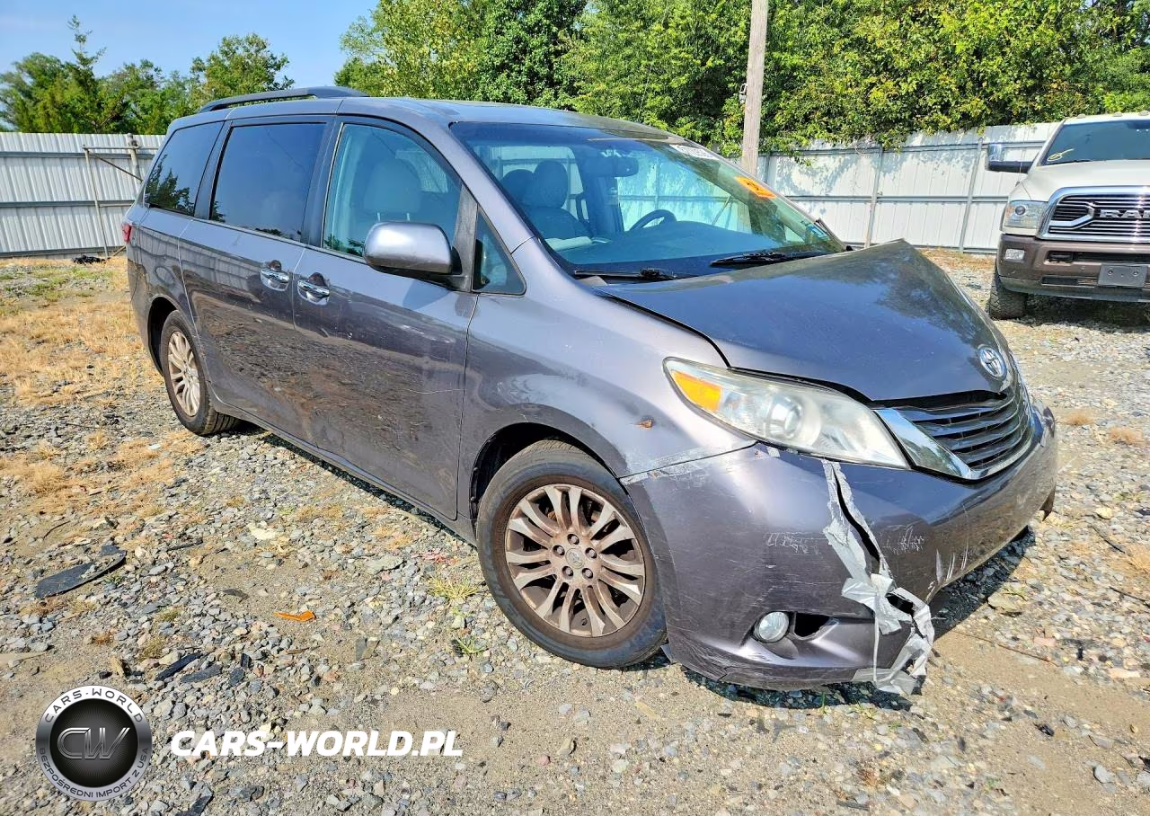 2016 Toyota Sienna Xle 8-Passenger VIN:5TDYK3DC9GS751902 - 4