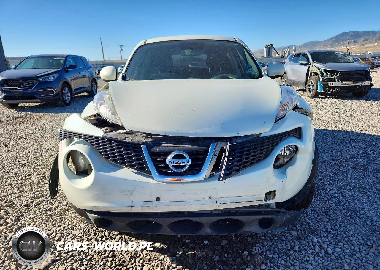2011 Nissan Juke S VIN:JN8AF5MVXBT017352 - 5