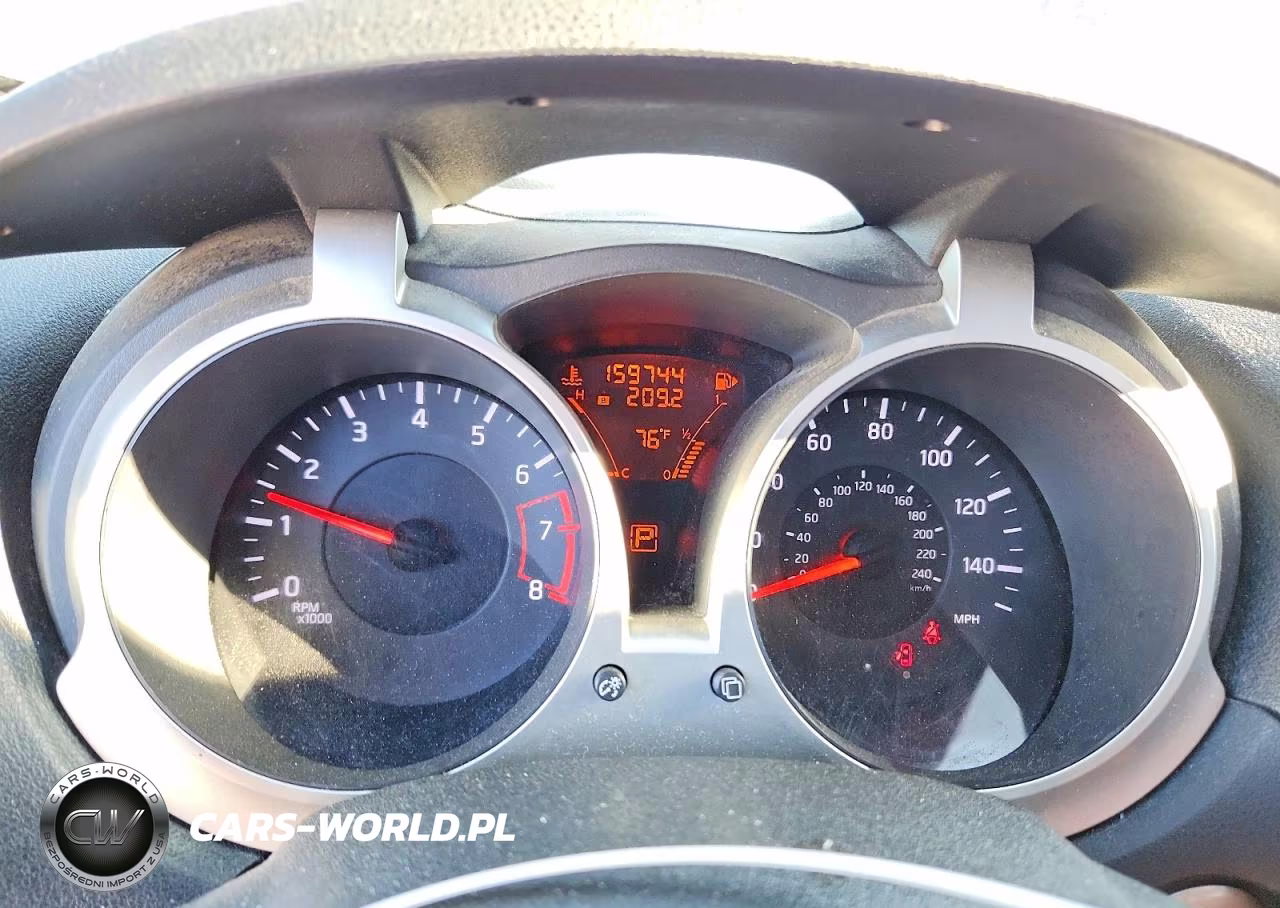 2011 Nissan Juke S VIN:JN8AF5MVXBT017352 - 9