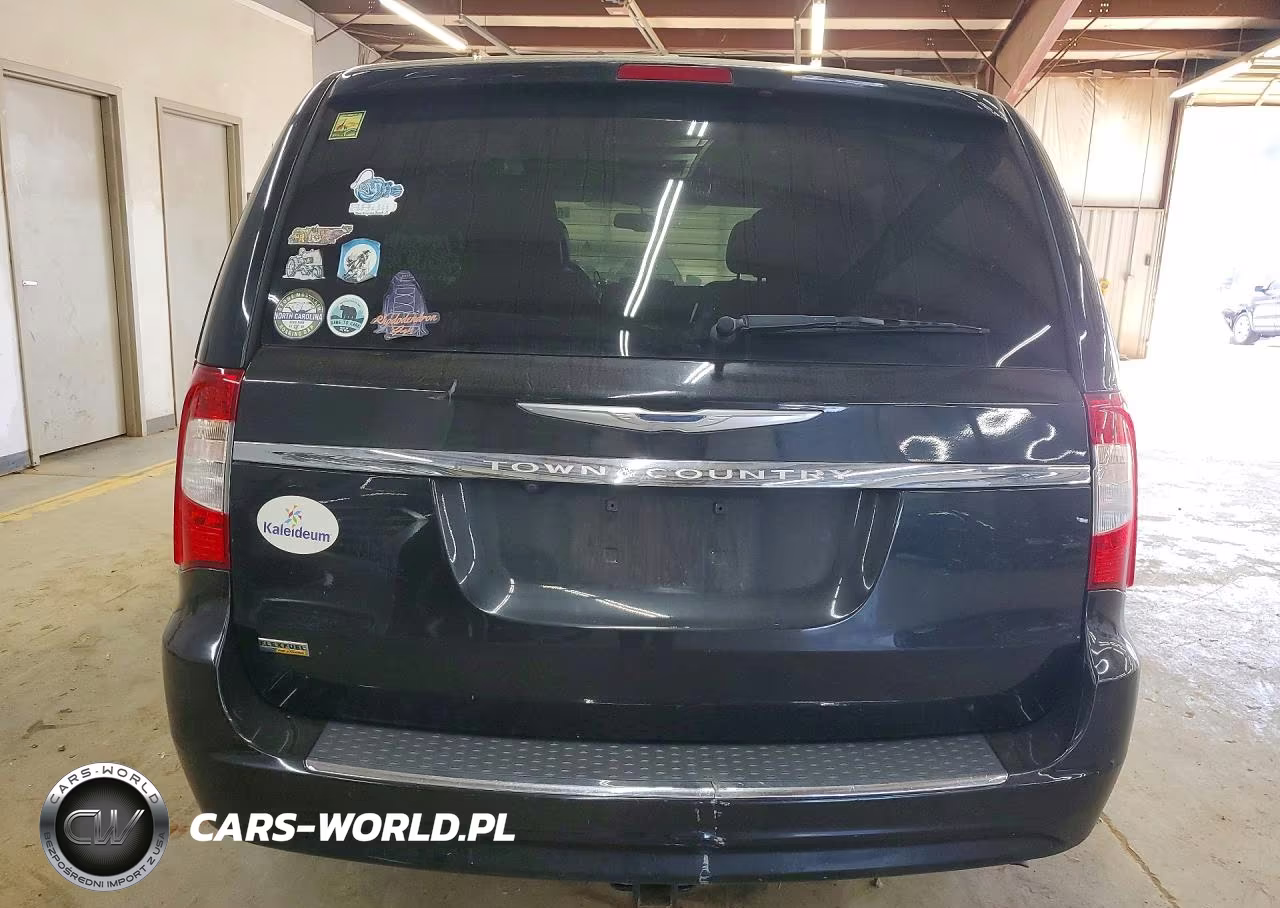 2016 Chrysler Town & Country Touring VIN:2C4RC1BG5GR295577 - 6
