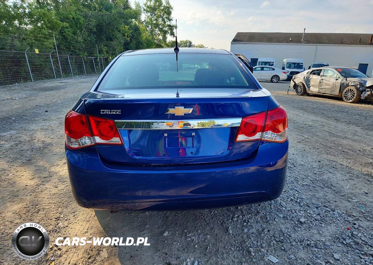 2013 Chevrolet Cruze Ls VIN:1G1PA5SH8D7277870 - 6
