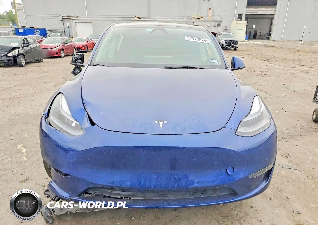 2025 Tesla Model Y VIN:7SAYGDEE5SA355213 - 5