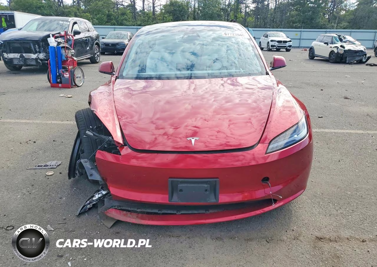 2025 Tesla Model 3 VIN:5YJ3E1EA6SF941320 - 5