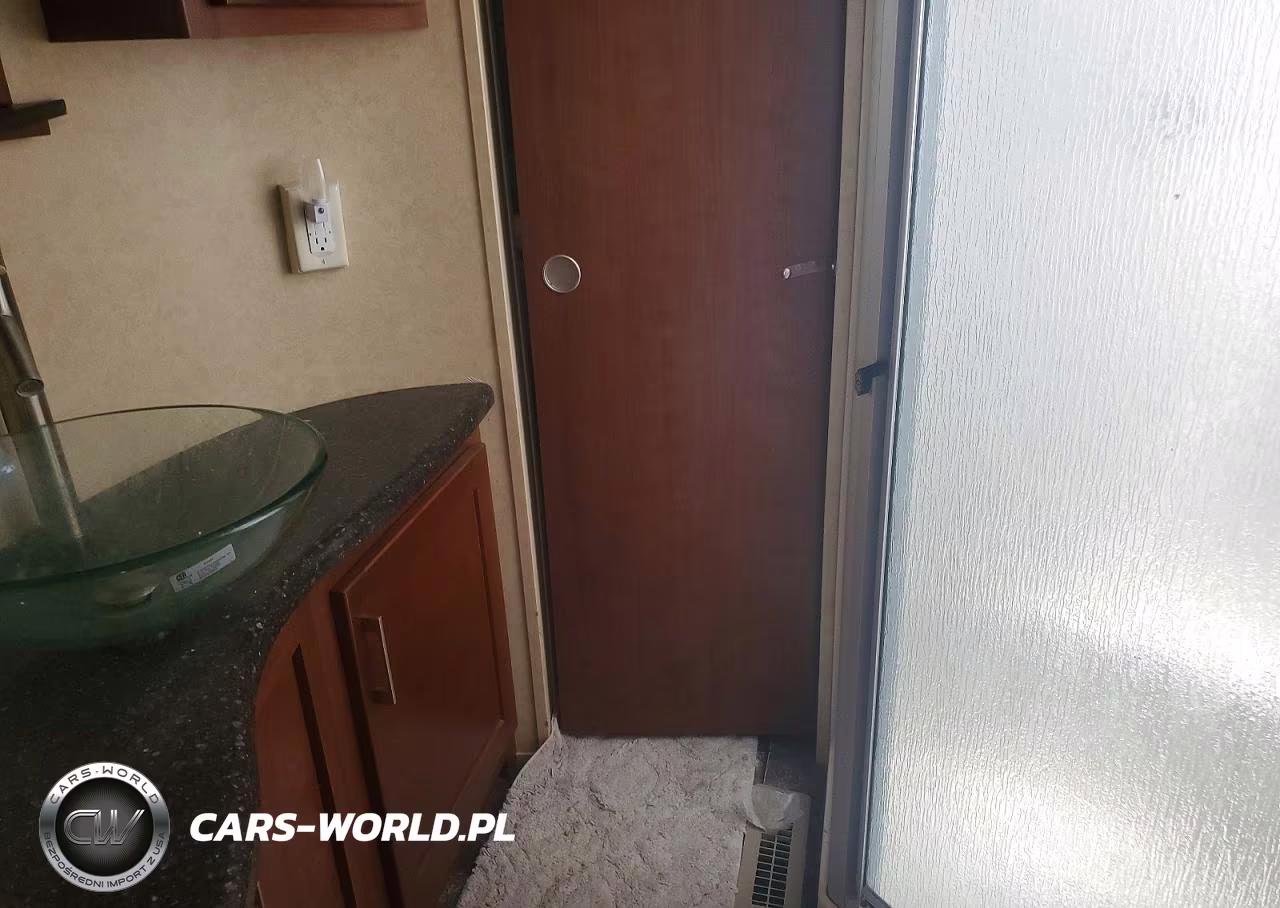 2012 Dutchmen Voltage Camper VIN:47CFVTV39CC660622 - 6