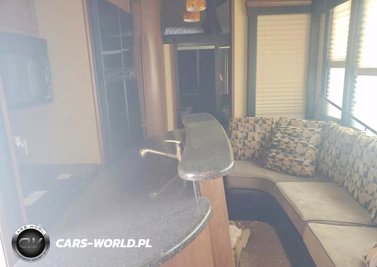 2012 Dutchmen Voltage Camper VIN:47CFVTV39CC660622 - 7