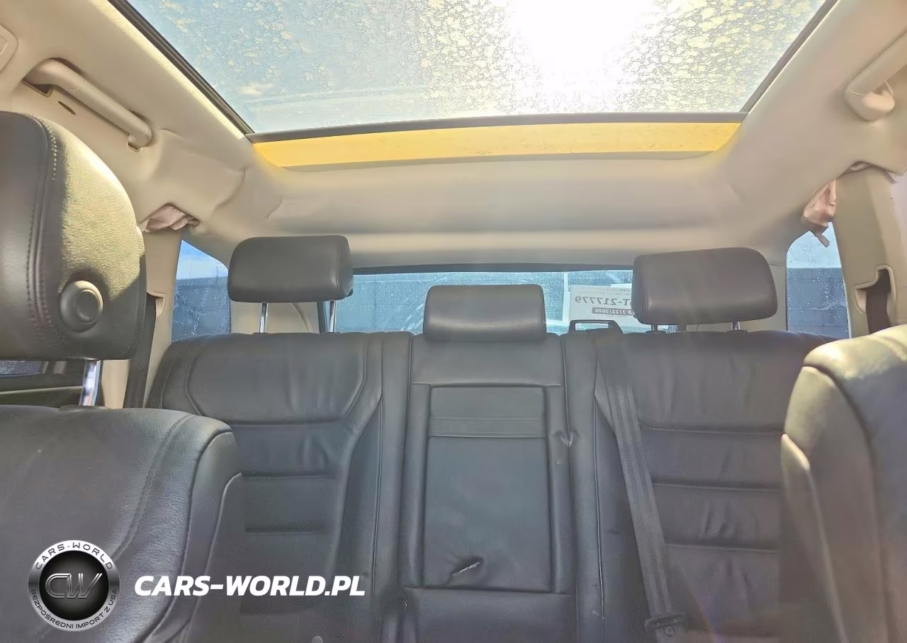 2015 Volkswagen Touareg V6 VIN:WVGEF9BP8FD005172 - 10