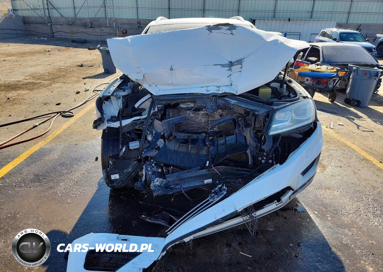 2015 Volkswagen Touareg V6 VIN:WVGEF9BP8FD005172 - 5