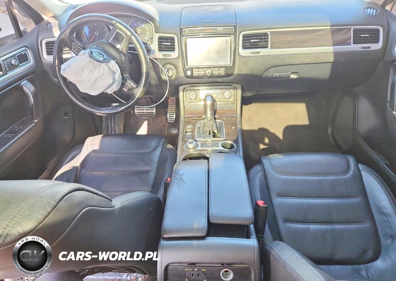 2015 Volkswagen Touareg V6 VIN:WVGEF9BP8FD005172 - 8