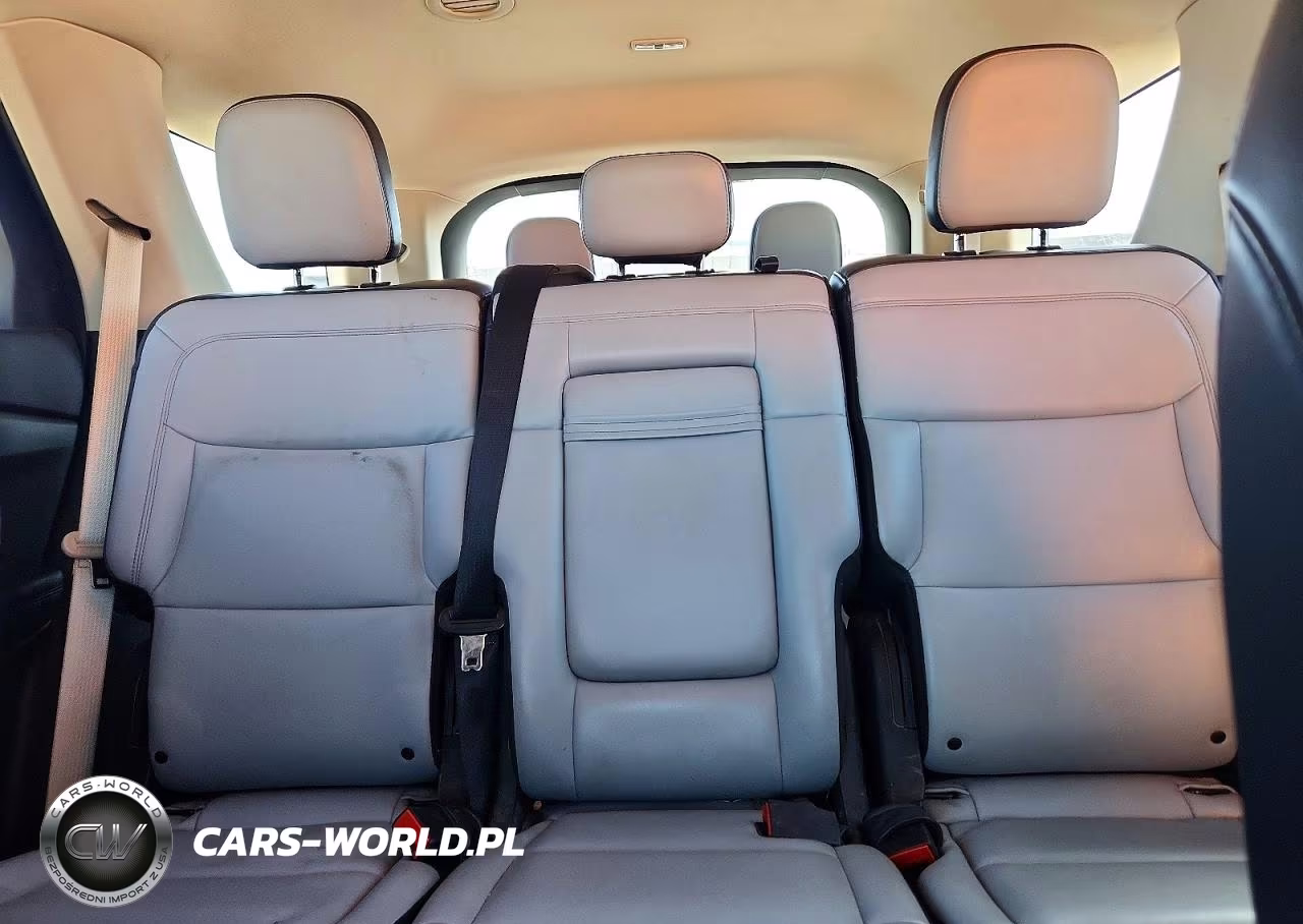 2023 Ford Explorer VIN:1FMSK8BH3PGA78550 - 10