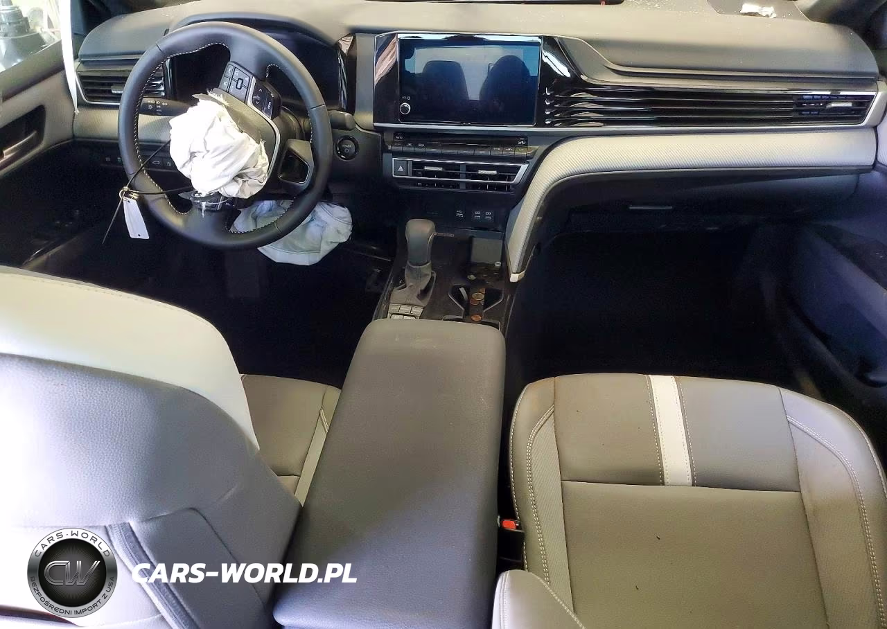 2026 Toyota Camry Se VIN:4T1DAACK2TU213302 - 8