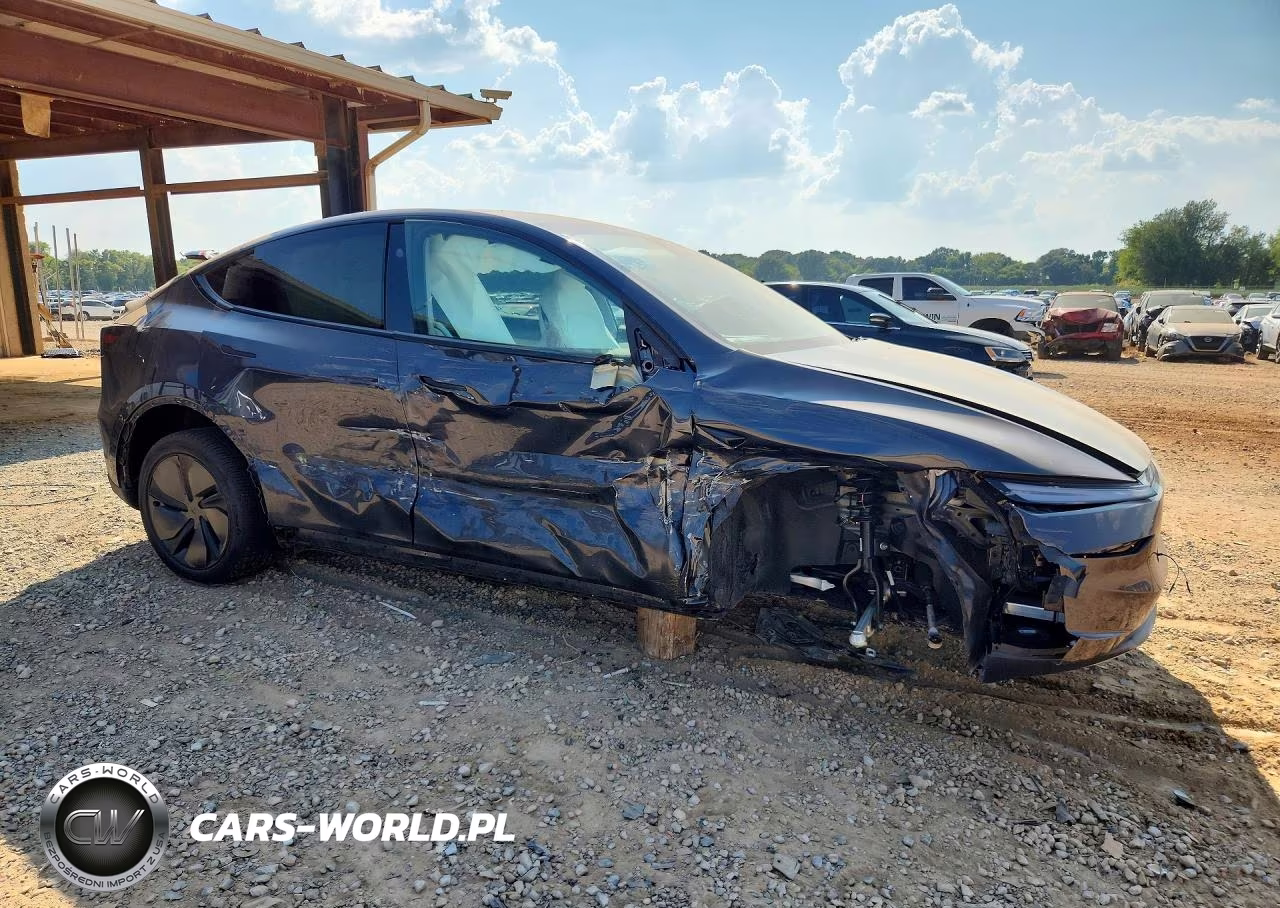 2026 Tesla Model Y VIN:7SAYGDEE5TA584203 - 4