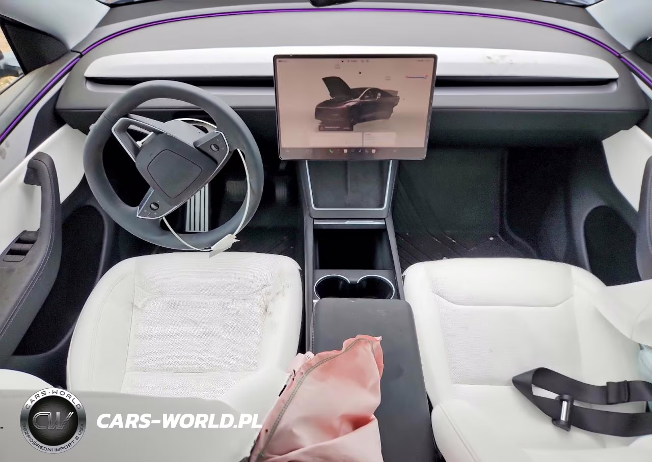 2026 Tesla Model Y VIN:7SAYGDEE5TA584203 - 8
