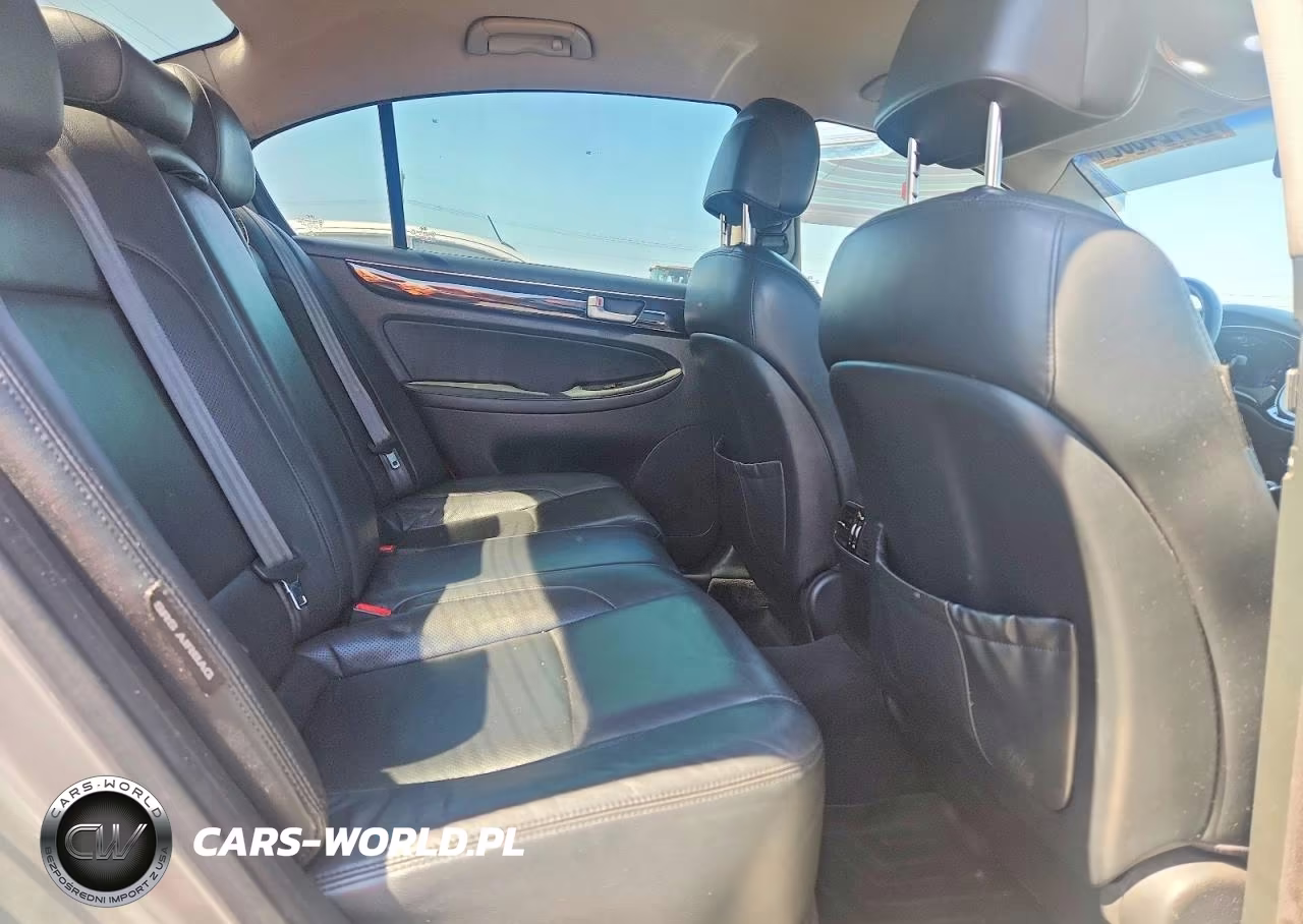 2013 Hyundai Genesis 3.8L VIN:KMHGC4DD8DU223911 - 10