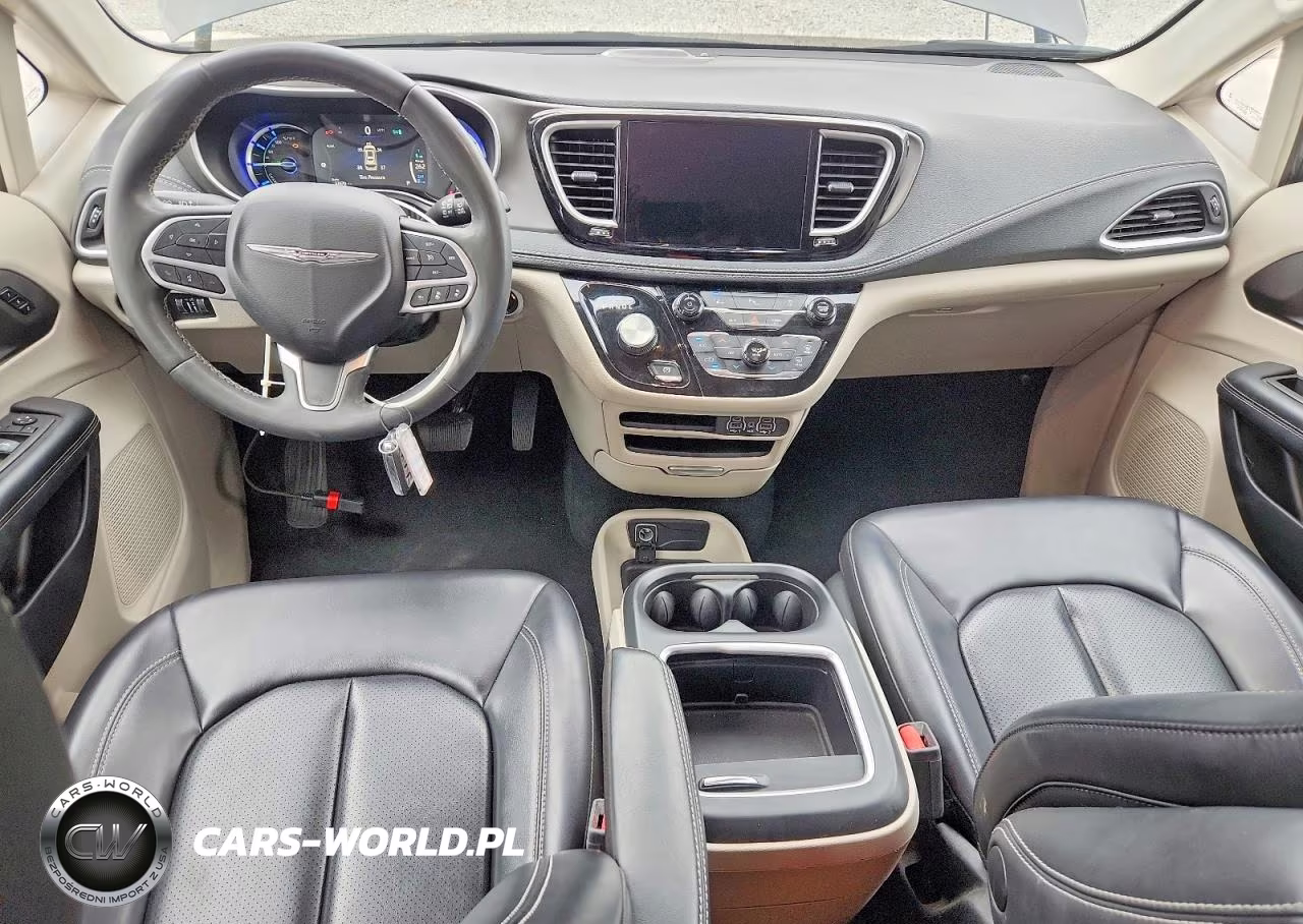 2023 Chrysler Pacifica Hybrid Touring L VIN:2C4RC1L71PR599018 - 8