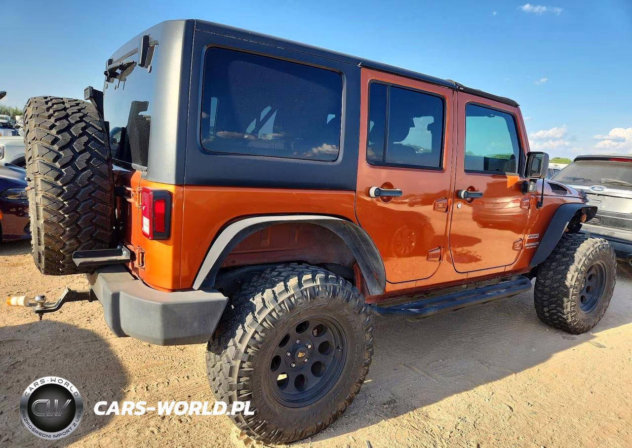 2011 Jeep Wrangler Unlimited Sport VIN:1J4BA3H18BL579934 - 3