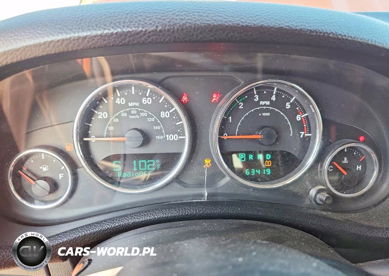 2011 Jeep Wrangler Unlimited Sport VIN:1J4BA3H18BL579934 - 9