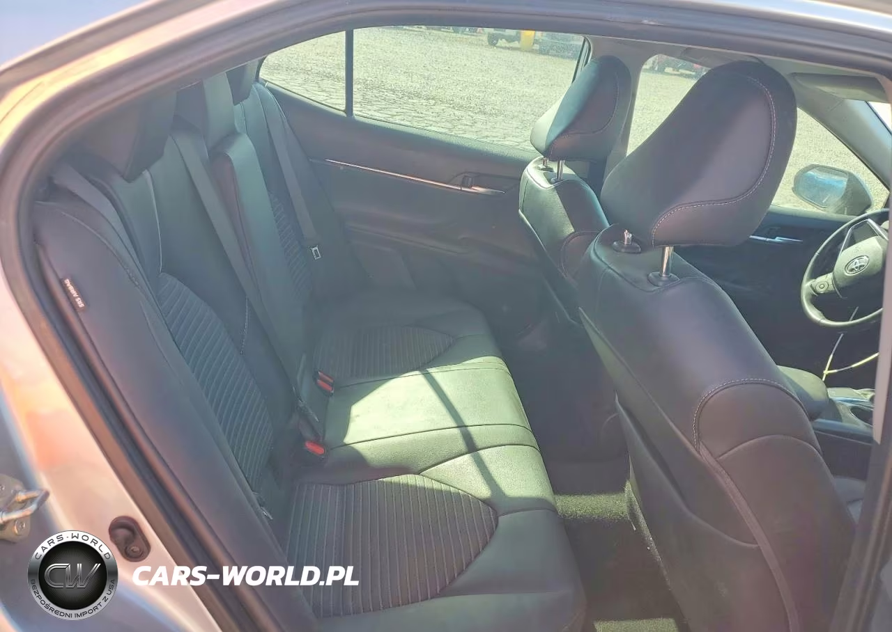2020 Toyota Camry Se VIN:4T1G11AK4LU974168 - 10