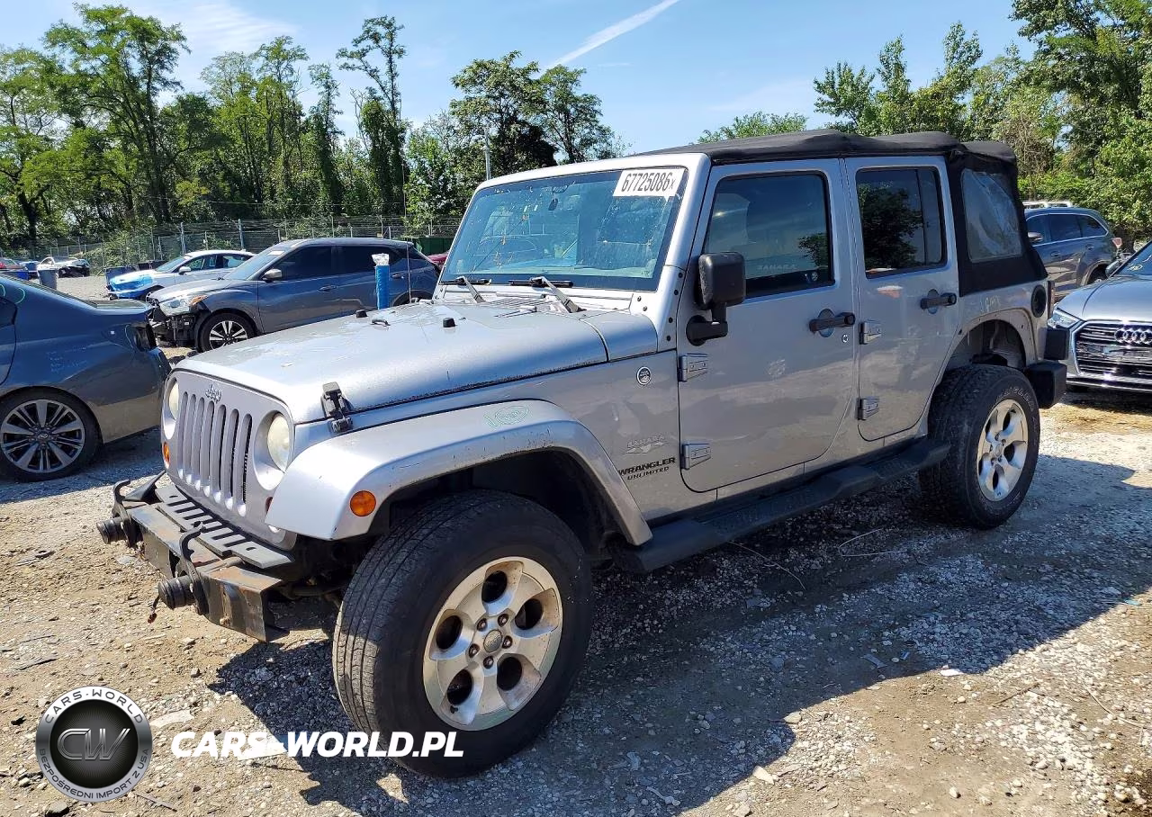 2013 Jeep Wrangler Unlimited Sahara
