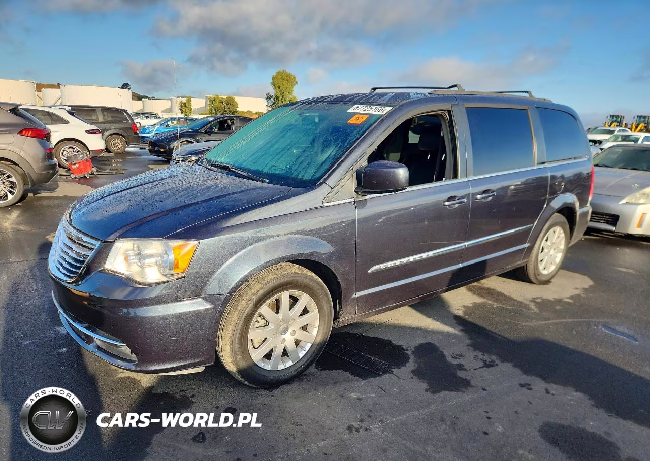 2014 Chrysler Town & Country Touring