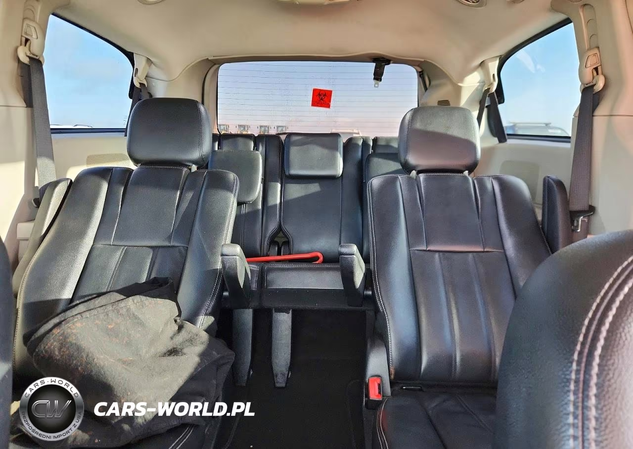 2014 Chrysler Town & Country Touring VIN:2C4RC1BG7ER434007 - 10