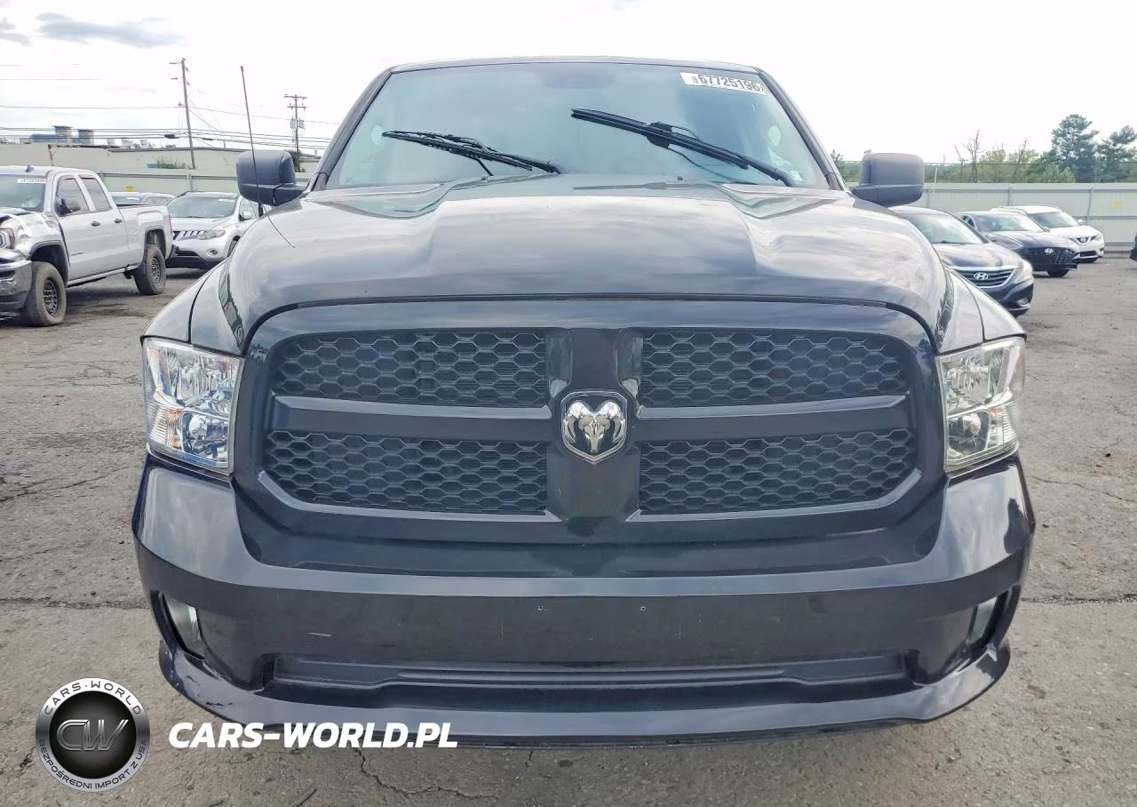 2019 Ram 1500 Classic Tradesman VIN:1C6RR7FG6KS523208 - 5