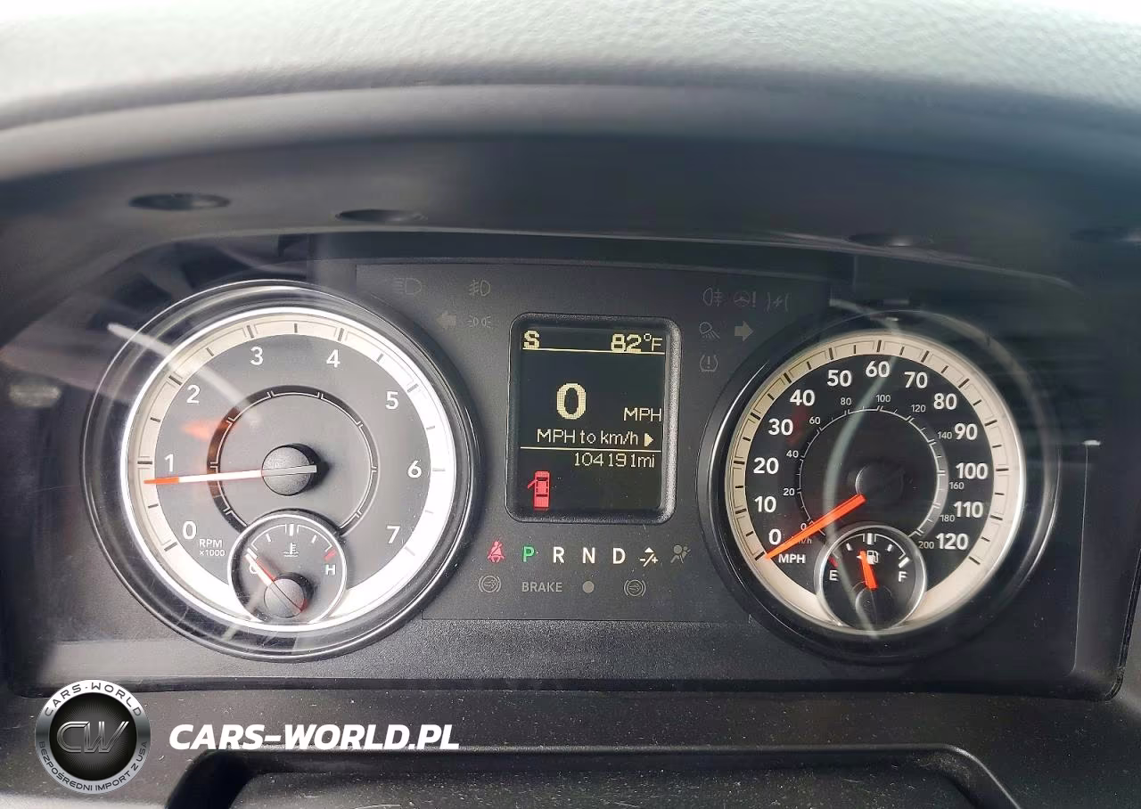 2019 Ram 1500 Classic Tradesman VIN:1C6RR7FG6KS523208 - 9